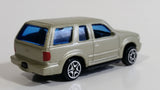 MotorMax No. 6061 Ford Explorer Silver Grey Die Cast Toy Car Sport Utility Vehicle SUV