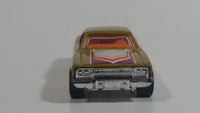 2010 Hot Wheels Nightburnerz '70 Roadrunner Metalflake Gold Die Cast Toy Muscle Car Vehicle