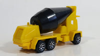 1995 Hot Wheels Oshkosh Cement Mixer Yellow & Black Die Cast Toy Truck Construction Vehicle