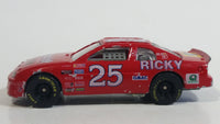 1997 Racing Champions Chevrolet Monte Carlo Nascar #25 Hendrick Motorsports Ricky Craven Red Toy Race Car Vehicle 1:64 Scale