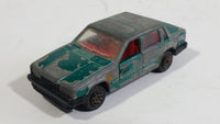 Majorette Volvo 760 GLE Sedan No. 230 Green 1/61 Scale Die Cast Toy Car Vehicle with Opening Doors