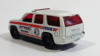 2009 Hot Wheels HW City Works '07 Chevy Tahoe Fire Dept. Rescue #8 White Die Cast Toy Car Emergency Vehicle