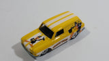 2013 Hot Wheels Pop Culture: Looney Tunes Custom '69 Volkswagen Squareback Daffy Duck Yellow and White Die Cast Toy Car Vehicle