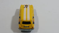 2013 Hot Wheels Pop Culture: Looney Tunes Custom '69 Volkswagen Squareback Daffy Duck Yellow and White Die Cast Toy Car Vehicle