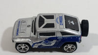 2010 Maisto Top Dog Collectible Vancouver Canucks NHL Hockey Hummer HX Concept 1/64 Scale Die Cast Toy Car Vehicle