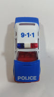 Maisto Ford Escort 1.6i White and Blue Police Die Cast Toy Car Emergency Rescue Vehicle