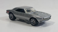 1996 Hot Wheels '67 Chevrolet Camaro Metalflake Silver Die Cast Toy Car Vehicle w/ Opening Hood 7SP