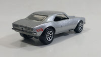 1996 Hot Wheels '67 Chevrolet Camaro Metalflake Silver Die Cast Toy Car Vehicle w/ Opening Hood 7SP