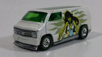 2017 Hot Wheels Pop Culture: Women of Marvel She-Hulk Custom '77 Dodge Van White Die Cast Toy Car Vehicle