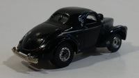 1998 Johnny Lightning Playing Mantis NHRA '41 Willy's Pro Stock Moon Eyes Black Die Cast Toy Race Car Hot Rod Vehicle P-349