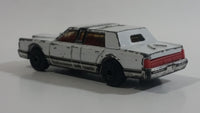 1989 Matchbox Lincoln Town Car White Die Cast Toy Car Vehicle - Macau