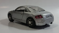 2000 New Ray Audi TT Silver Grey Pull Back Motorized Friction 1/43 Scale Die Cast Toy Car Vehicle with Opening Doors