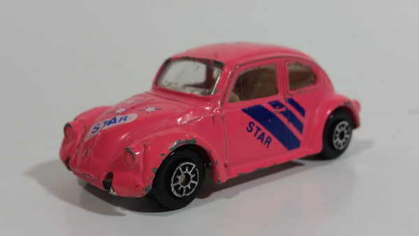 Rare Hard to Find Maisto Volkswagen 1300 VW Bug Beetle "Star" Pink Die Cast Toy Car Vehicle