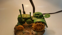 1999 John Deere Green Resin Tractor 12" Tall Table Lamp Light