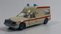 Siku No. 1630 Mercedes-Benz 260 Binz Ambulance Cream White Die Cast Toy Car Rescue Emergency Vehicle with Opening Doors