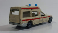 Siku No. 1630 Mercedes-Benz 260 Binz Ambulance Cream White Die Cast Toy Car Rescue Emergency Vehicle with Opening Doors