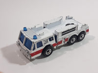 1998 Matchbox To The Rescue Fire Engine Ladder Truck White Die Cast Toy Car Emergency Rescue Firefighting Vehicle