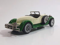 Vintage Lesney Matchbox Models of YesterYear No. Y-14 1931 Stutz Bearcat White and Green Die Cast Toy Antique Car Vehicle