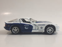 2010 Maisto Top Dog Collectibles NHL Ice Hockey Vancouver Canucks Dodge Viper GTS White 1/39 Scale Pull Back Motorized Friction Die Cast Toy Race Car Vehicle with Opening Doors