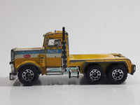 1990 Matchbox MOTOR-CITY Construction Peterbilt Cement Mixer Semi Tractor Truck Yellow 1/80 Scale Die Cast Toy Rig Vehicle