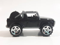 2004 Matchbox Hero City Off Road Land Rover SVX Black Die Cast Toy Car Vehicle