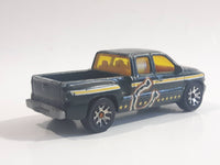 2005 Matchbox  Hitch 'n Haul: Cowboy Trail 1999 Chevrolet Silverado Truck Bros. Farms Metalflake Dark Green Die Cast Toy Car Vehicle