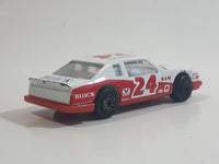 Maisto Special Edition Buick Lasabre Stock Car #24 "Carolina Kid" White Red Die Cast Toy Car Cop Vehicle