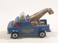 1999 Matchbox Scrapyard Breakdown Van Matte Blue Die Cast Toy Car Vehicle