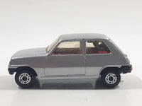 Vintage 1981 Lesney Matchbox Superfast No. 21 Renault 5TL Silver Grey Die Cast Toy Car Vehicle with Opening Rear Hatch