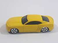 2008 Maisto Speed Wheels 2006 Chevrolet Camaro Concept Yellow Die Cast Toy Car Vehicle 1:64 Scale