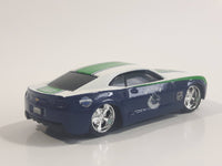 2010 Maisto Top Dog Vancovuer Canucks NHL Ice Hockey Team 2006 Chevrolet Camaro Concept White Die Cast Toy Car Vehicle 1:64 Scale with Rubber Tires