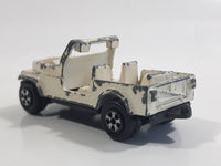 Vintage 1981 ERTL Dukes of Hazzard Daisy Duke's Jeep White Cream Die Cast Toy Car Vehicle 1/64 Scale