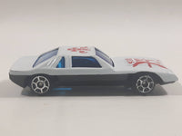 Unknown Brand 930F White Die Cast Toy Car Vehicle