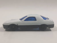 Unknown Brand White Die Cast Toy Car Vehicle