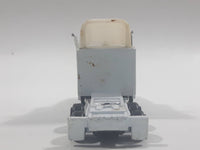 Unknown Brand 07/09 Semi Tractor Truck White Die Cast Toy Car Vehicle
