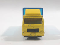 1988 Tomy Tomica No. 7 Fuso Container Truck Marine Aquarium Yellow 1/102 Scale Die Cast Toy Car Vehicle