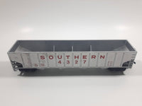 Model Power Southern 4327 Silver Grey Freight Train Car Hopper HO Scale