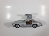 CB Car Mercedes 300 SL 1:24 Scale Silver Die Cast Toy Car Vehicle with Opening Gull Wing Doors and Hood