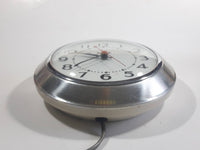 Vintage Renown Circular Electric Wall Clock