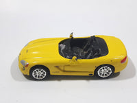 Racing Champions Universal Studios Fast & Furious II Dodge Viper Convertible Yellow Die Cast Toy Car Vehicle with Busted Windshield