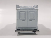 Unknown Brand Delicious Food Truck White Die Cast Toy Car Vehicle