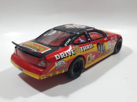 1999 Hot Wheels Pro Racing NASCAR #94 Bill Elliot McDonald's Ford Taurus Red and Black 1/24 Scale Die Cast Toy Race Car Vehicle