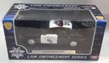 Motor Max Law Enforcement Series California Highway Patrol Police Cop Ford Crown Victoria 1:24 Scale Die Cast Toy Car Vehicle New in Box No. 76400