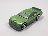 Motor Max No. W6205 W6206 Green Die Cast Toy Car Vehicle