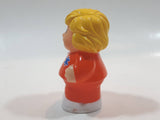 1998 Shelcore Paramedic Medic Doctor Orange 2 1/2" Tall Plastic Toy Figure