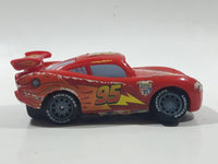 2011 Disney Pixar Lightning McQueen #95 Red Plastic Toy Car Vehicle X0616