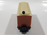 1992 Bandai Thomas & Friends Annie Brown Passenger Train Car Plastic Toy Vehicle Magnetic