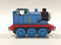 2009 Mattel Thomas & Friends #1 Thomas The Tank Engine 3" Long Magnetic Die Cast Toy Vehicle R8847