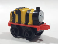 2014 Thomas & Friends Minis #5 James Yellow and Black Striped 2" Long Plastic Die Cast Toy Vehicle CGM30