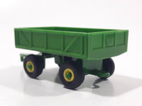 Ertl John Deere Green and Yellow Farm Hay Wagon Trailer Die Cast and Plastic Toy Farming Machinery Vehicle G01517YL01